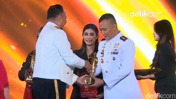 Letkol Ricky Tacoma