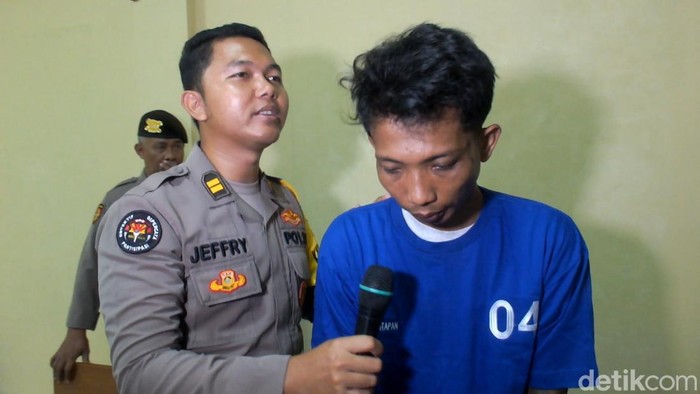 Maling pencurian pekaian dalam wanita di Banguntapan, AZ (29), warga Purbayan, Kotagede, Kota Jogja saat dimintai keterangan, Senin (13/11/2023).