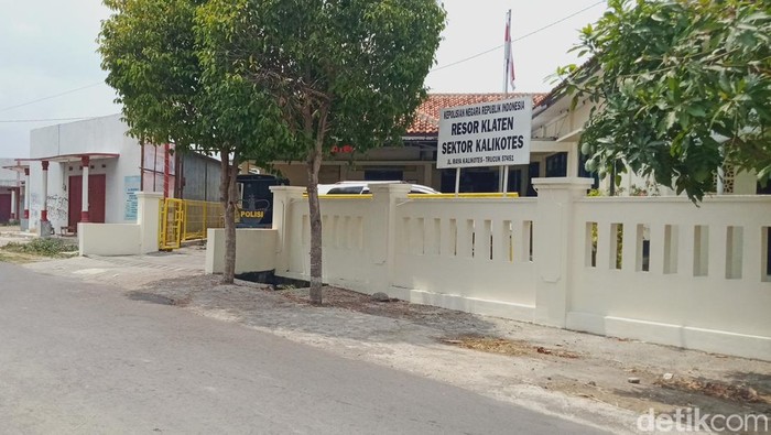 Mapolsek Kalikotes yang menempati tanah Pemkab Klaten. Foto diunggah Senin (13/11/2023).