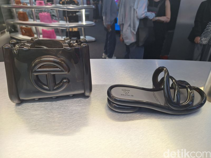 Melissa/Telfar Melissa/Telfar