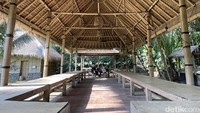 Jika sudah lelah berkeliling museum, traveler dapat mencoba berbagai aktivitas yang menarik. Bagi traveler pecinta masak, dapat mencoba cooking class dengan memasak 3 menu masakan Bali atau jajanan tradisional Bali. Jika suka menari, traveler bisa mencoba belajar menari Bali yang nantinya diajarkan langsung oleh anak-anak di Desa Jungutan.