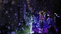Taman seluas 34 hektare ini menyajikan wisata malam dengan efek khusus berupa jutaan lampu warna-warni yang berpendar bak negeri dongeng.