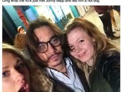 Momen Kocak Foto Bareng, Dikira Artis Ternyata KW Super