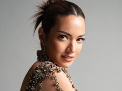 Nia Ramadhani Berduka, Neneknya Meninggal Dunia