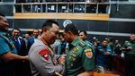 Momen Panglima-Kapolri Doa Bersama hingga Antar Jenderal Agus ke DPR Momen Panglima-Kapolri Doa Bersama hingga Antar Jenderal Agus ke DPR