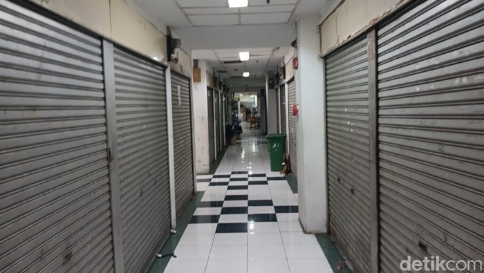 Pasar Glodok Sepi