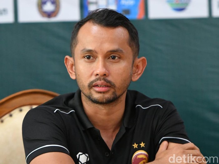 Pelatih Sriwijaya FC Muhamad Yusuf Prasetiyo (Yoyok)