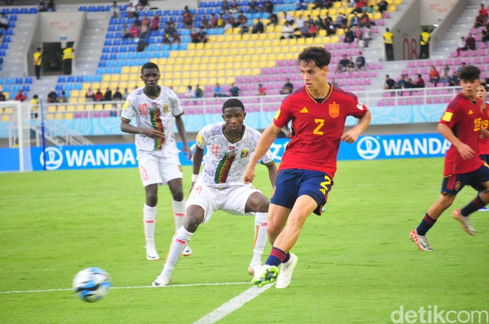 Laga grup B antara Spanyol vs Mali di stadion Manahan Solo, Senin (13/11/2023).