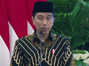 Jokowi: Guru Bukan Lagi Sekadar Orang yang Digugu, Tapi Penentu Peradaban