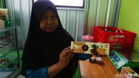 Ada juga olahan dodol nanas, cocok banget nih buat oleh-oleh karena lebih tahan lama.