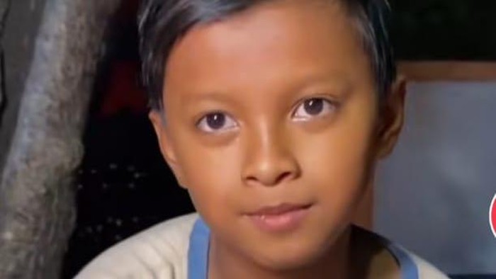 rido penjual pentol di surabaya