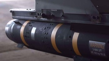 Rudal ini masih menjadi senjata rahasia yang jarang diungkap oleh pihak AS. Namun, beberapa foto dan video yang beredar di media sosial menunjukkan bukti adanya rudal ini, seperti bekas lubang kecil di atap mobil atau tubuh korban yang terpotong-potong oleh pisau rudal. (Foto: Presstv)