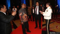 Pantauan di lokasi Balai Samudera, Kelapa Gading, Jakarta Utara, Senin (13/11/2023), Panglima TNI Laksamana Yudo Margono dan Kapolri Jenderal Listyo Sigit Prabowo masuk bersama-sama ke ruangan. 