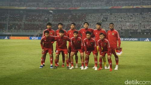 Timnas Indonesia U-17 di Stadion Gelora Bung Tomo jelang laga perdana Piala Dunia U-17 Melawan Ekuador.