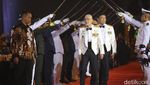 Tradisi Pedang Pora Sambut Kedatangan CT-Kapolri di Soedirman Awards 2023