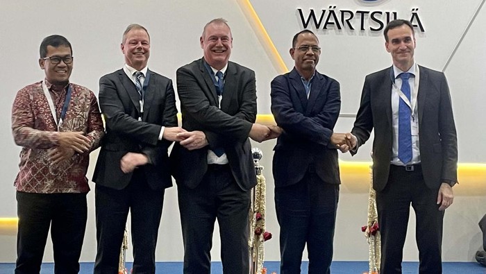 Wartsila Hadirkan Fasilitas Pelatihan Land & Sea Academy Wartsila menghadirkan fasilitas workshop dan pelatihan Land & Sea Academy di Jakarta. Fasilitas ini untuk mendukung operasional pelanggan.
