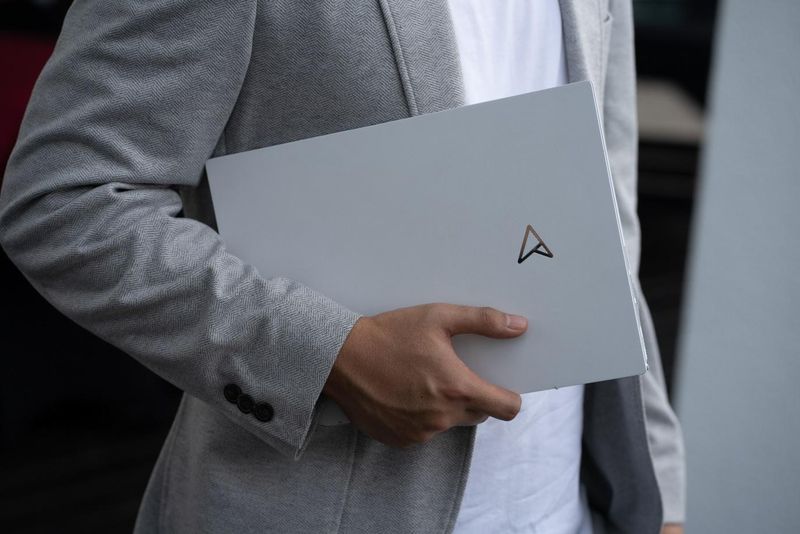 Zenbook S 13 OLED (UM5302)