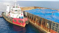Saat ini, kedua kapal tersebut berada di area Kepelabuhan Lasusua dibawah pengamanan KN. Kuda Laut-403 dengan Komandan Letkol Bakamla Nendra Jati Prawira.
