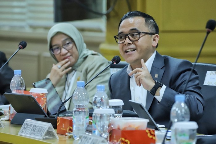Azwar Anas