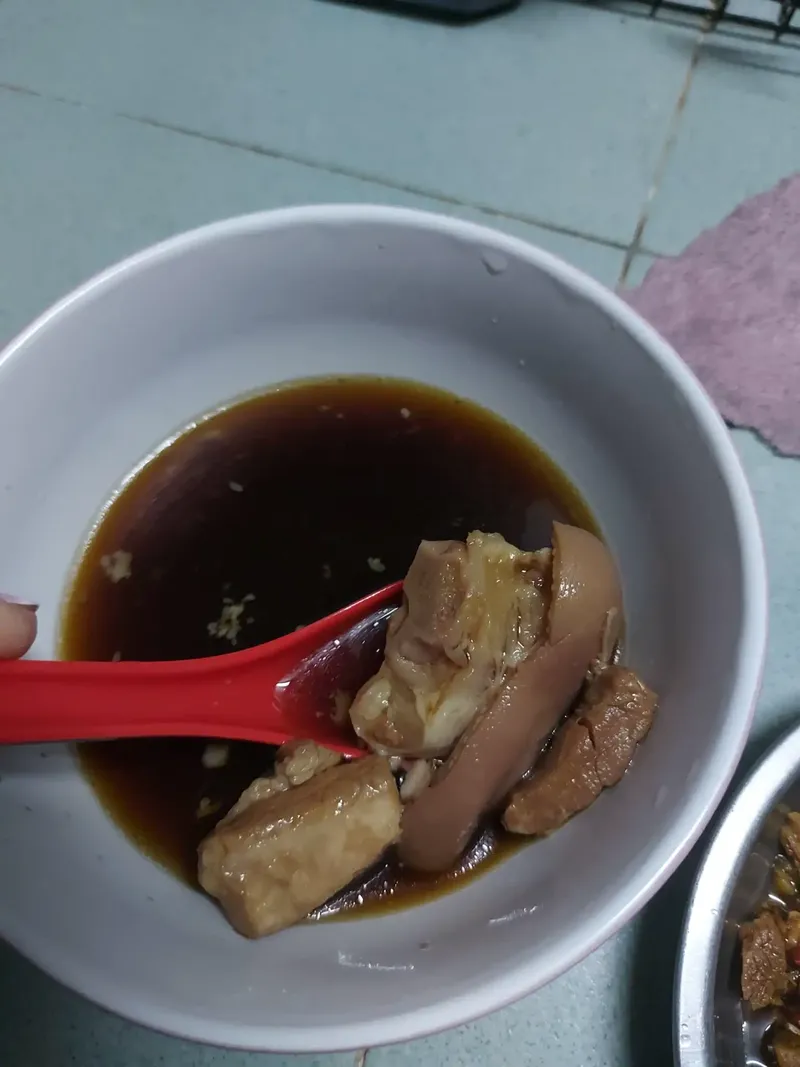 Ba kut teh harga Rp 100 ribu isi 3 potong