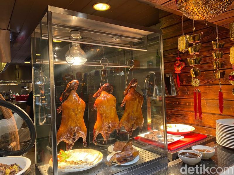 Di 'Chinese Food Market' Ada Hainan Chicken Rice dan Cha Siew Beef Autentik