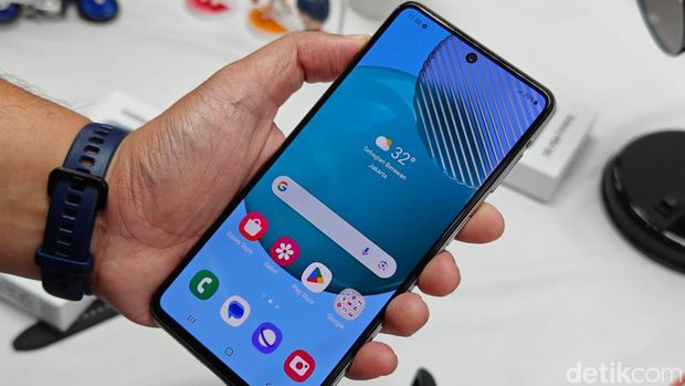 Galaxy M54