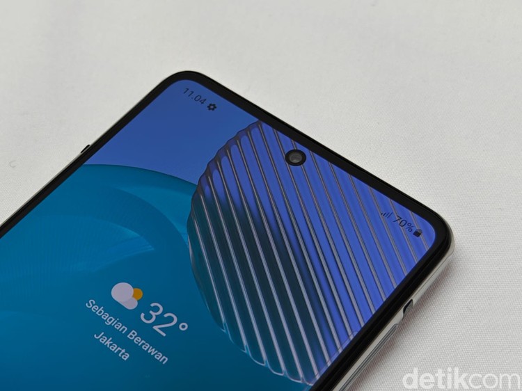 Galaxy M54