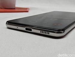 Unboxing Samsung Galaxy M54, HP Rp 6 Jutaan Baterai dan Kamera Besar