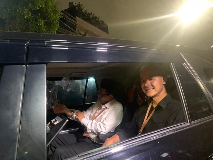 Ganjar dan Mahfud berangkat ke KPU (Mulia/detikcom)