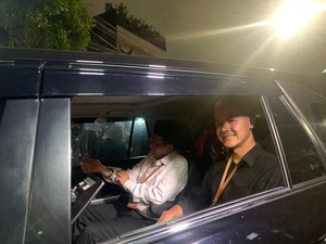 Berkemeja Hitam-Putih, Ganjar dan Mahfud ke KPU untuk Undi Nomor Urut