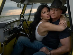 Lauren Sanchez Canggung Saat Ditanya Soal Nikah dengan Jeff Bezos
