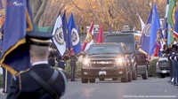 Chevrolet Suburban sering terlihat sebagai mobil petinggi negara Amerika Serikat. Chevrolet Suburban merupakan mobil dinas pelapis Presiden AS selain The Beast.  Foto: Youtube Sekretariat Presiden