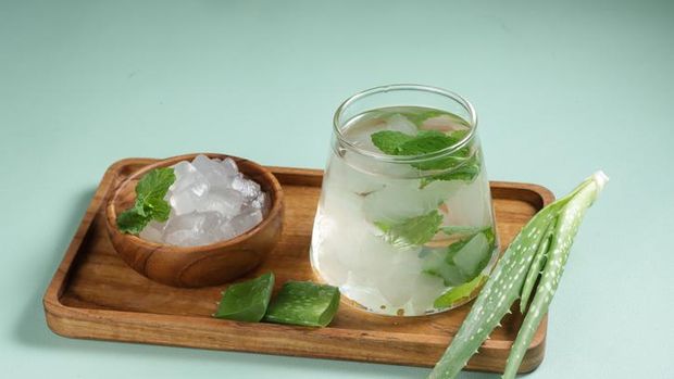 penjual jus unik pakai lidah buaya