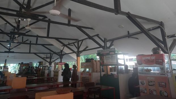 Kantin Sastra Unhas Makassar