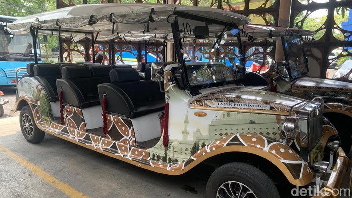Kendaraan Wisata Listrik di Solo.