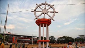 Keseruan Menikmati Sore di Lapangan Pemuda Bulukumba