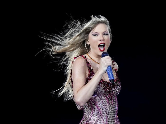 Taylor Swift performs at the Monumental stadium during her Eras Tour concert in Buenos Aires, Argentina, Thursday, Nov. 9, 2023. (AP Photo/Natacha Pisarenko)