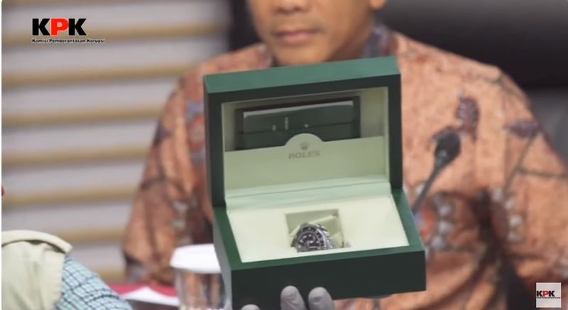 KPK pamer bukti OTT Pj Bupati Sorong (YouTube KPK)