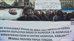 Mahasiswa Papua Geruduk Kantor Kementerian ESDM
