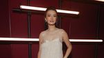 Hadiri LACMA Gala, Raline Shah Panen Selfie Bareng Seleb Hollywood