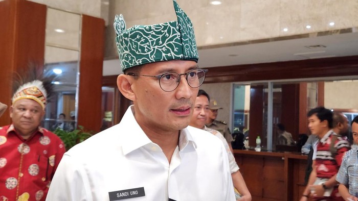 Sandiaga Uno di kompleks parlemen Senayan, Jakarta, Selasa (14/11/2023).