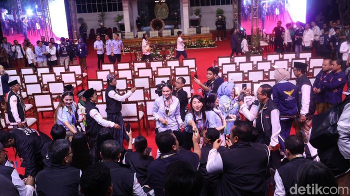Suasana Terkini di KPU Jelang Pengundian Nomor Urut Capres