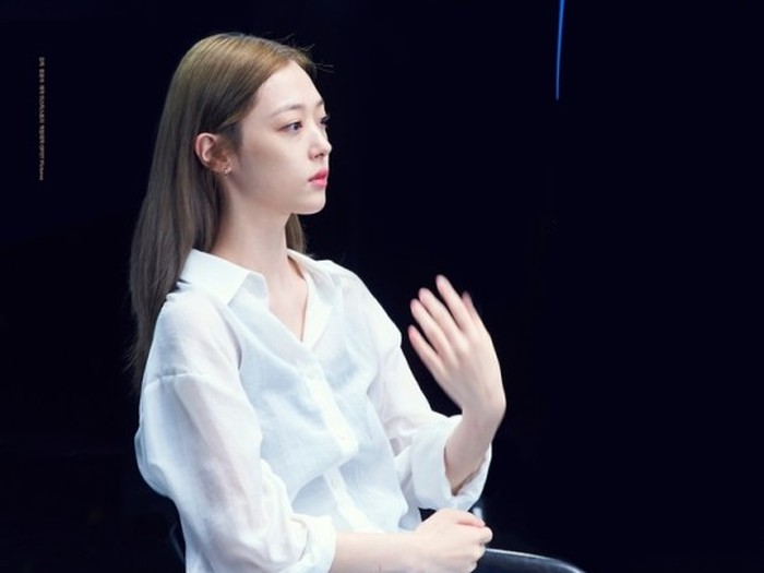 Sulli Curhat Sebelum Bunuh Diri di Dear Jinri, Merasa Hidup Jadi Produk