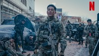 Kim Moo Yeol jadi seorang tentara di Sweet Home 2. Akan seperti apa ya perannya nanti dalam cerita? (Foto: dok. Netflix)