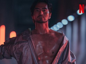 Lee Jin Wook Bakal Main Film Dark Nuns Bareng Song Hye Kyo?