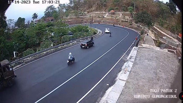 Tangkapan layar CCTV Diskominfo Gunungkidul, Selasa (14/11/2023), pukul 17.03 WIB.