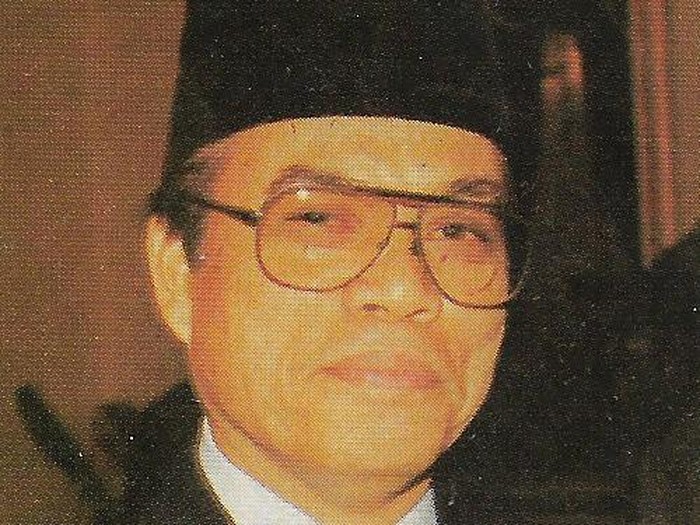 TB Silalahi