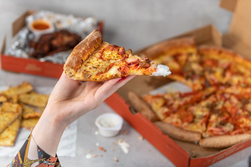 Wanita Ini Meninggal Dunia Setelah Makan Pizza di Restoran