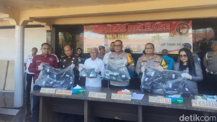 Barang bukti 50 kg sabu yang diamankan polisi. (Perdana Ramadhan/detikSumut).