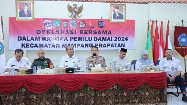 Bareng Camat-Danramil, Kapolsek Mampang Deklarasikan Pemilu Damai 2024